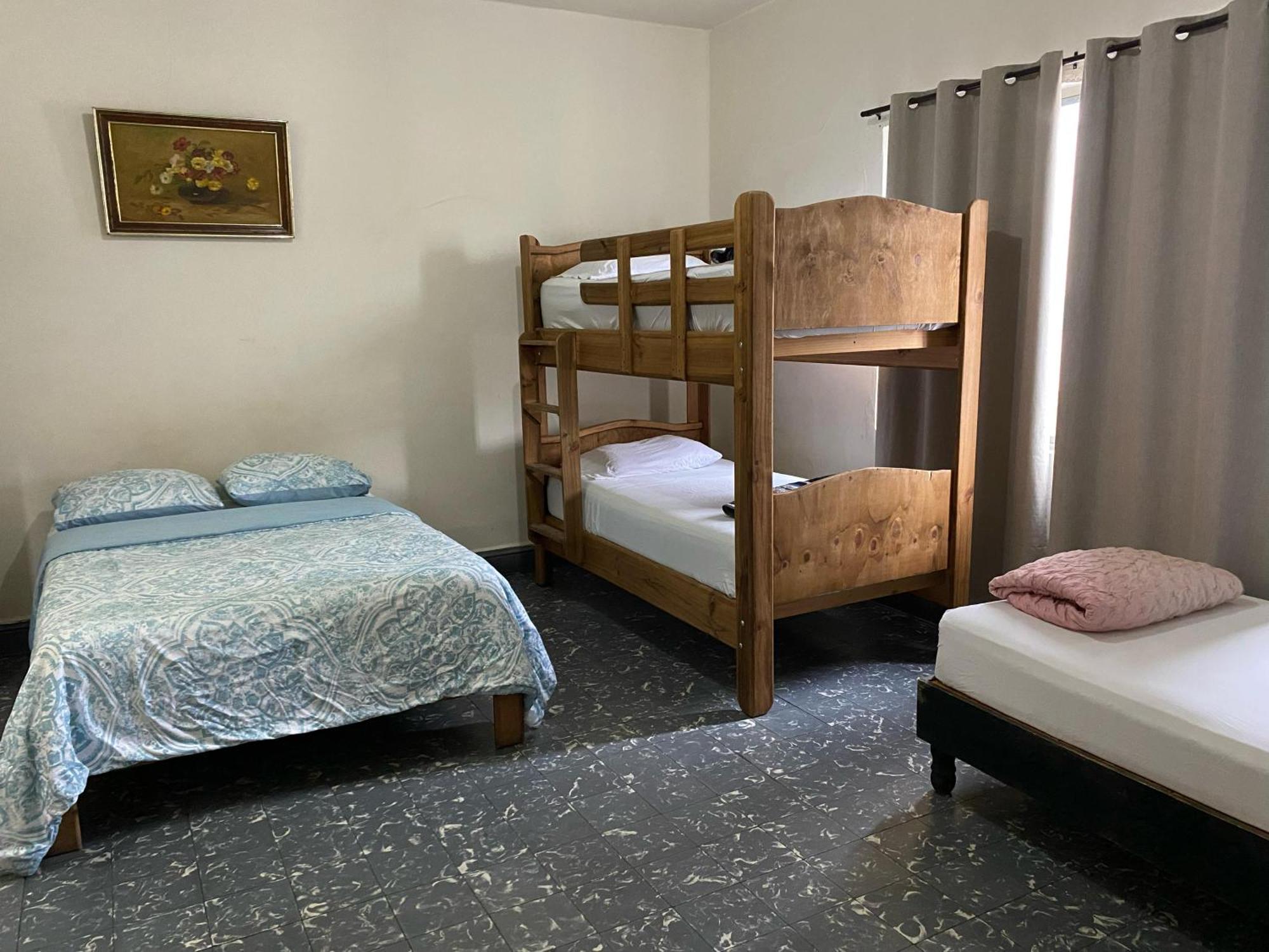 Hostal My Family In - *